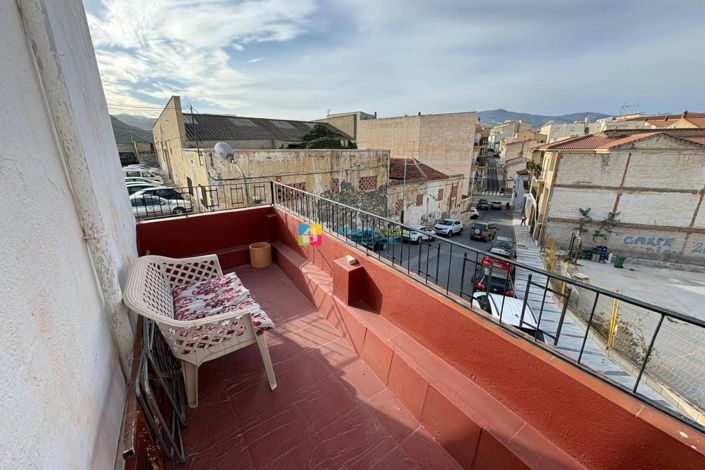 Image No.19-3 Bed Townhouse for sale