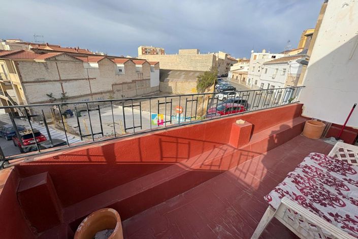 Image No.20-3 Bed Townhouse for sale