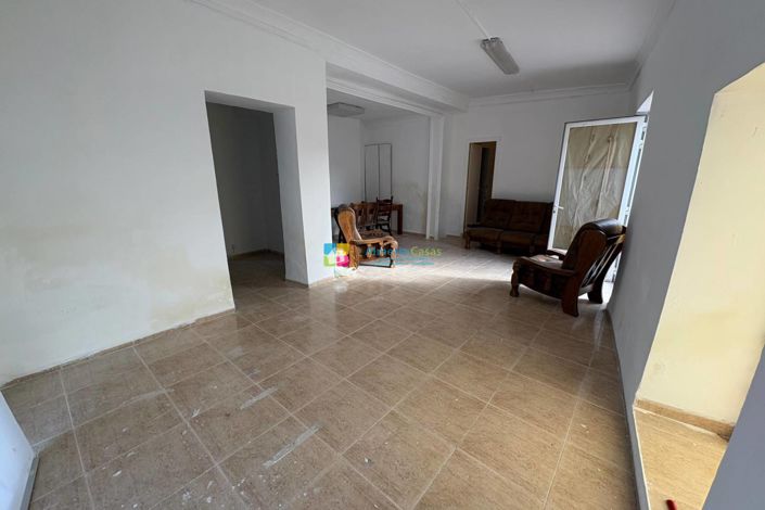 Image No.28-3 Bed Townhouse for sale