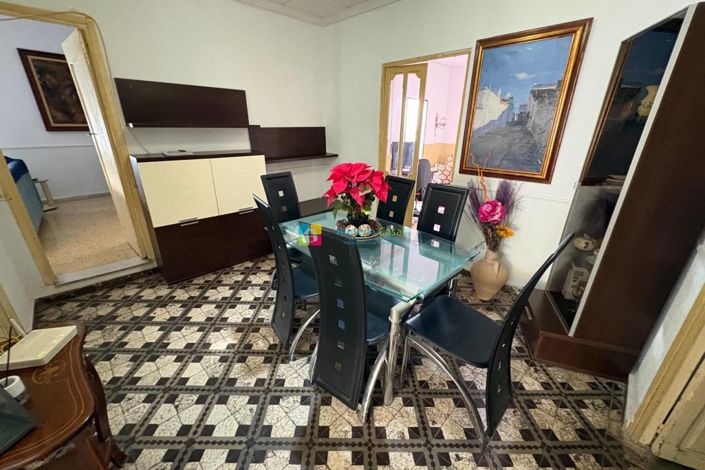 Image No.4-3 Bed Townhouse for sale