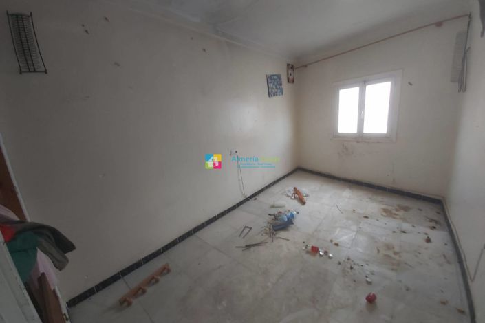 Image No.11-Maison de ville de 6 chambres à vendre à Almeria