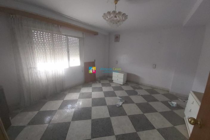 Image No.14-Maison de ville de 6 chambres à vendre à Almeria