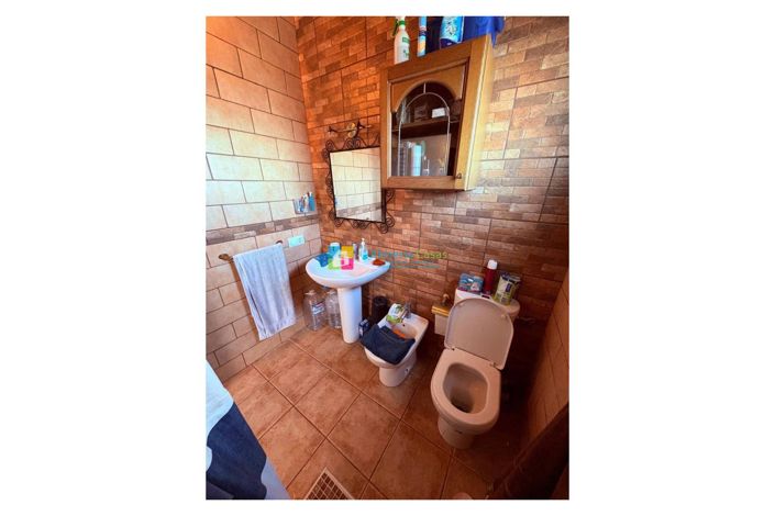 Image No.13-3 Bed Country House for sale