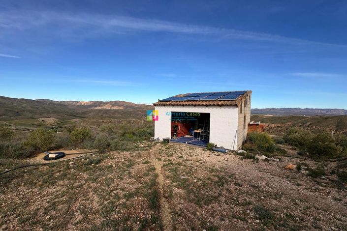 Image No.20-3 Bed Country House for sale