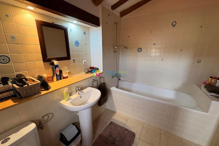 Image No.24-6 Bed Country House for sale