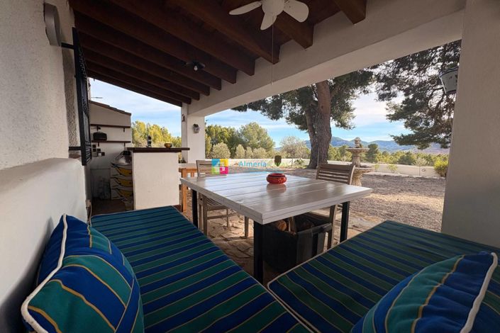 Image No.25-6 Bed Country House for sale