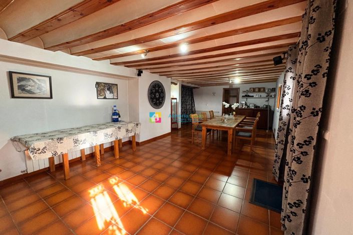 Image No.30-6 Bed Country House for sale