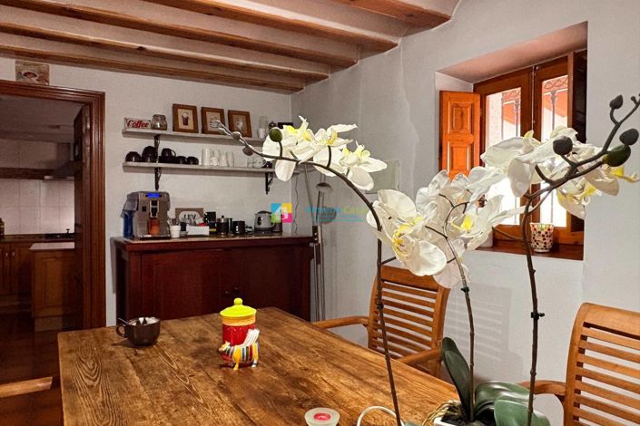 Image No.31-6 Bed Country House for sale