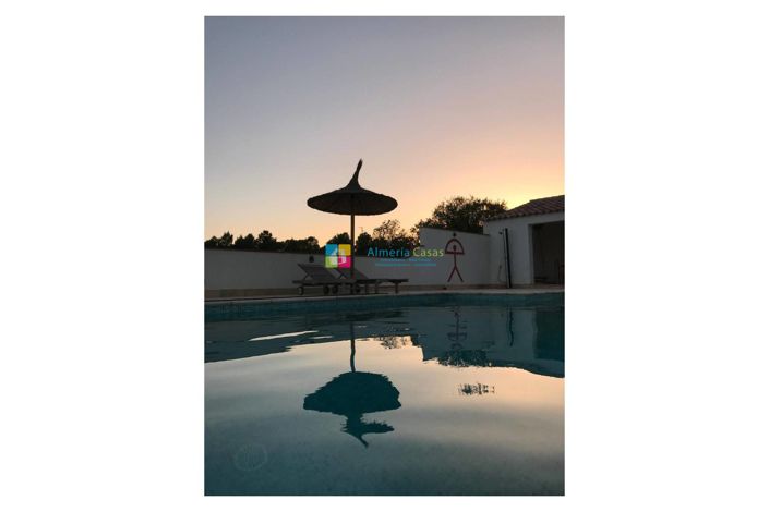 Image No.6-6 Bed Country House for sale