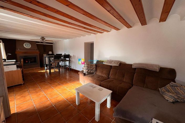 Image No.8-6 Bed Country House for sale