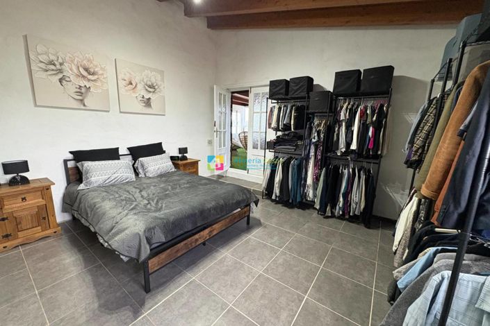 Image No.28-4 Bed Country House for sale