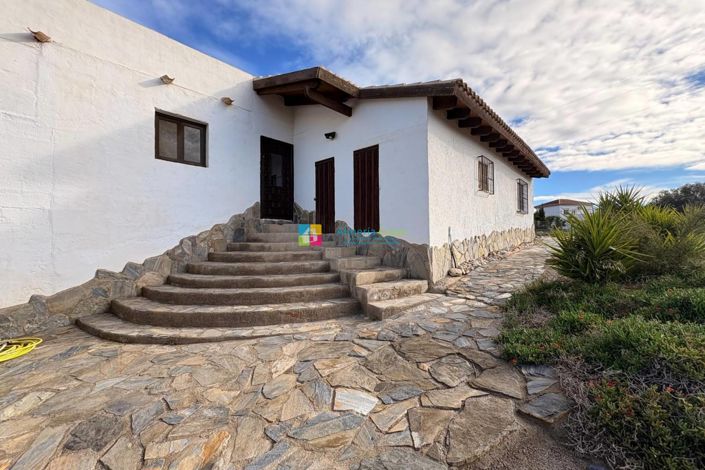 Image No.3-4 Bed Country House for sale