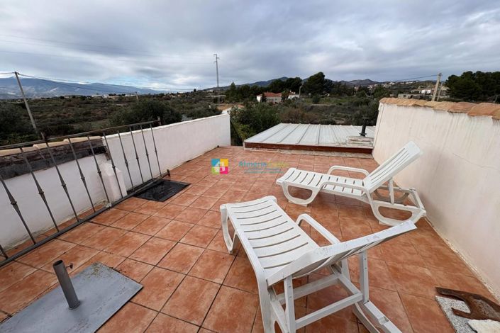 Image No.33-4 Bed Country House for sale