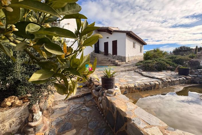 Image No.4-4 Bed Country House for sale