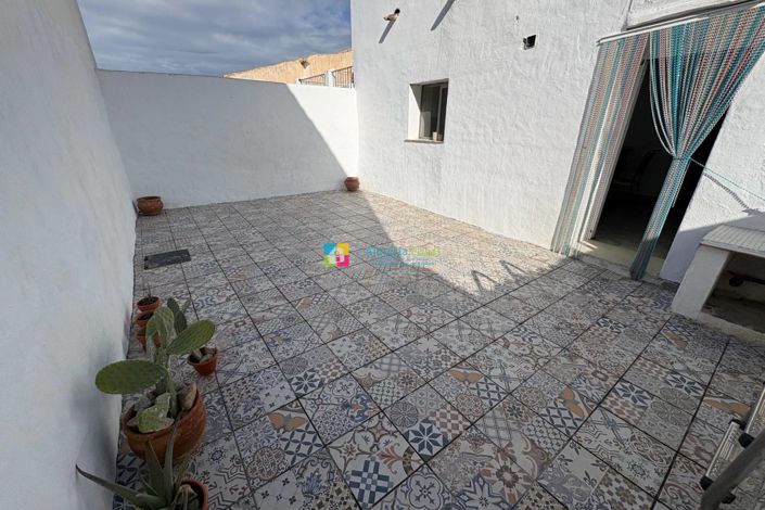 Image No.27-3 Bed Country House for sale