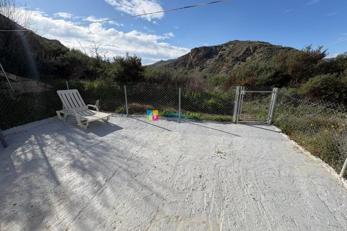 Image No.38-3 Bed Country House for sale