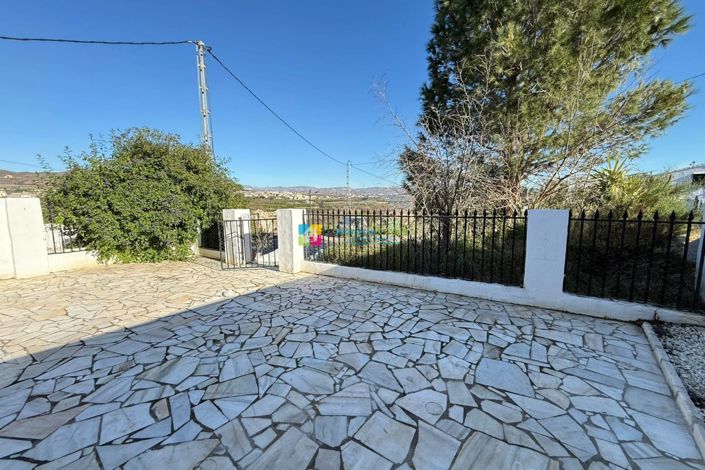 Image No.4-3 Bed Townhouse for sale