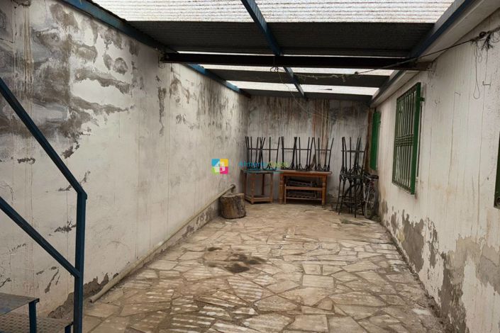 Image No.18-4 Bed Townhouse for sale