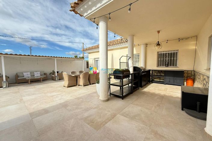 Image No.29-3 Bed Villa for sale