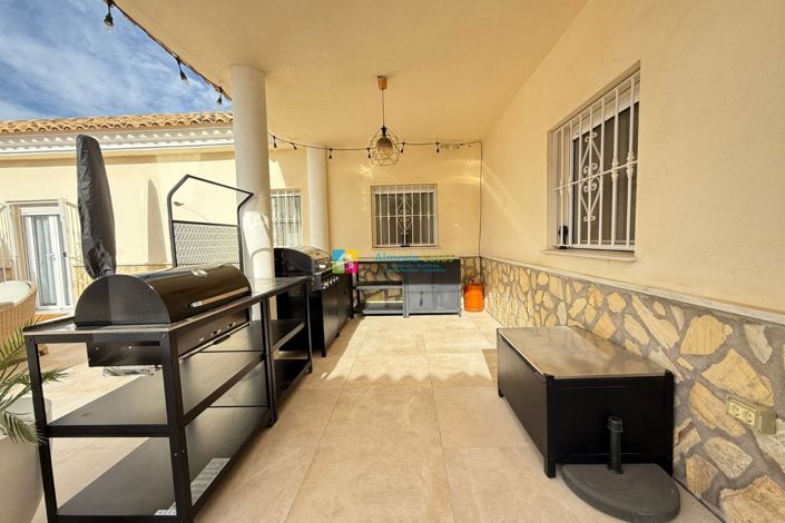 Image No.30-3 Bed Villa for sale