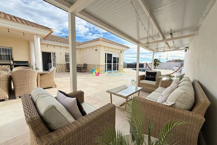 Image No.33-3 Bed Villa for sale