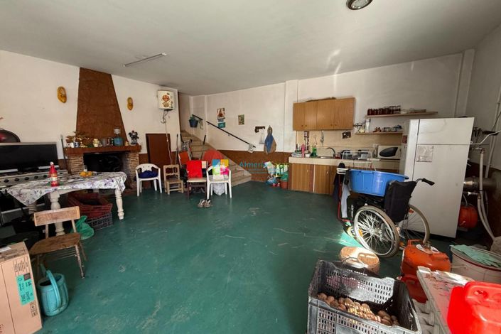 Image No.21-2 Bed Townhouse for sale