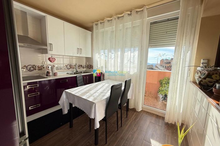 Image No.5-2 Bed Townhouse for sale