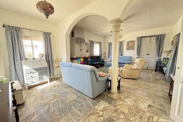 Image No.10-3 Bed Villa for sale