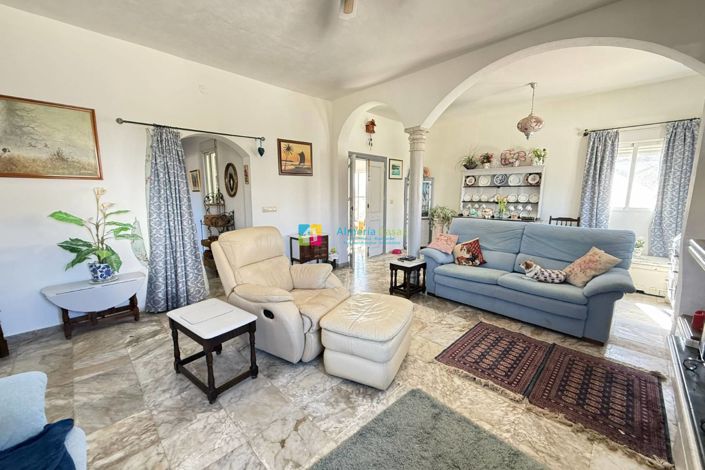 Image No.12-3 Bed Villa for sale