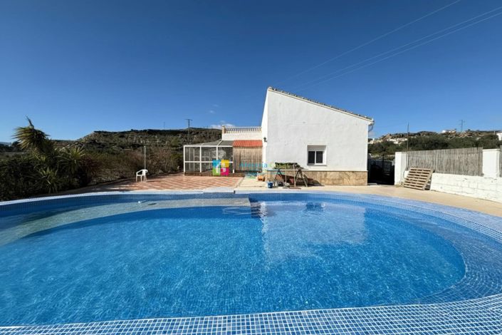 Image No.2-3 Bed Villa for sale