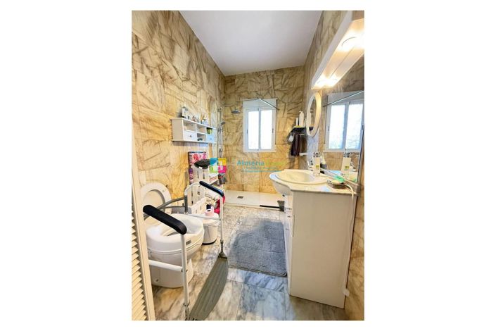 Image No.27-3 Bed Villa for sale