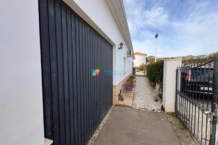 Image No.36-3 Bed Villa for sale