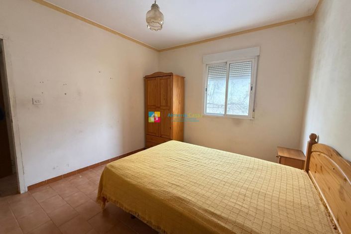 Image No.16-3 Bed Townhouse for sale