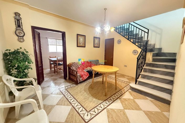 Image No.5-3 Bed Townhouse for sale