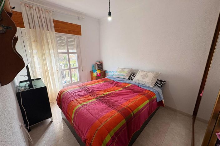 Image No.12-4 Bed Townhouse for sale