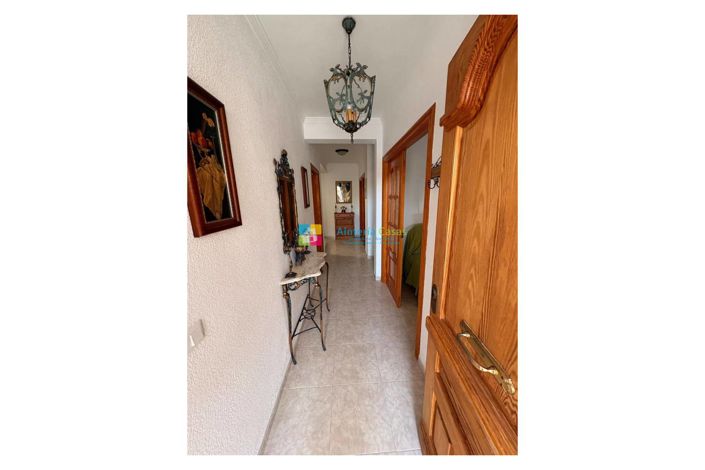 Image No.3-4 Bed Townhouse for sale