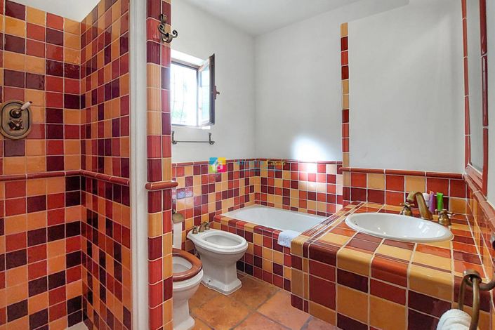 Image No.11-4 Bed Villa for sale