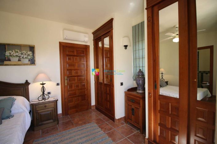 Image No.16-4 Bed Villa for sale