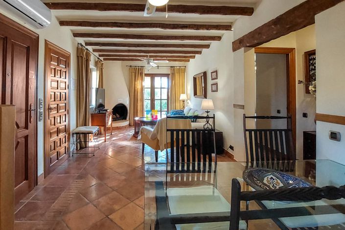 Image No.6-4 Bed Villa for sale