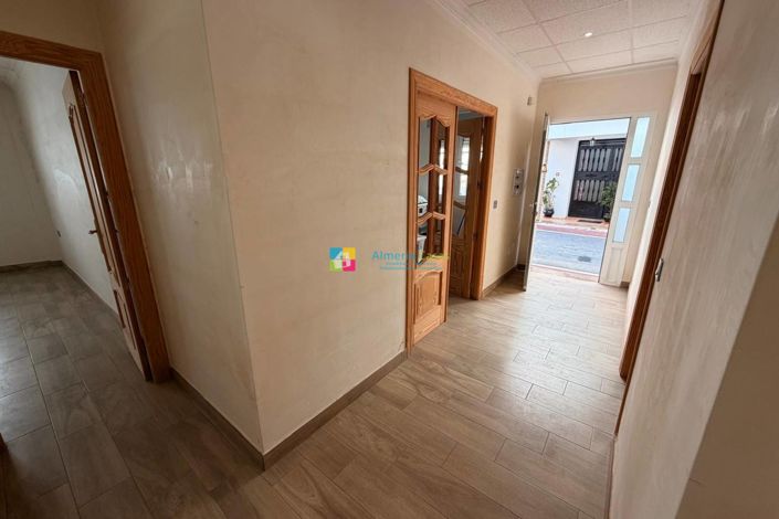 Image No.4-2 Bed Townhouse for sale