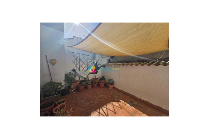 Image No.19-5 Bed Townhouse for sale