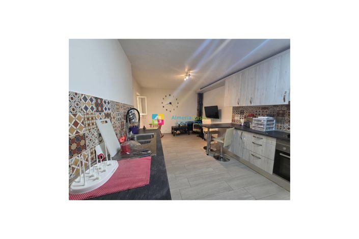 Image No.20-5 Bed Townhouse for sale