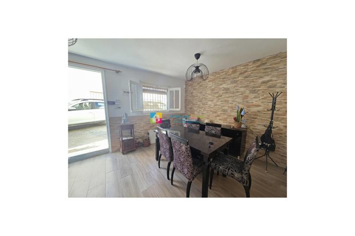 Image No.7-5 Bed Townhouse for sale