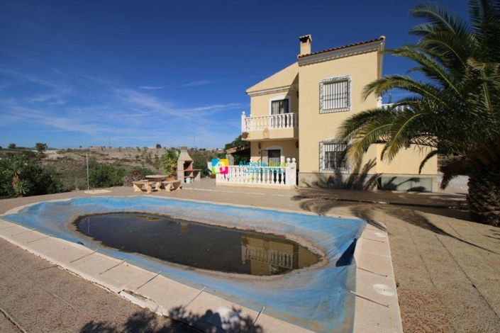 Image No.11-3 Bed Villa for sale