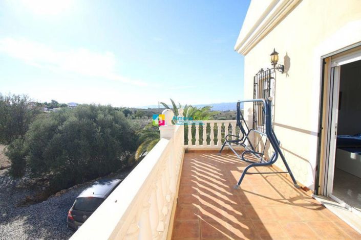 Image No.40-3 Bed Villa for sale