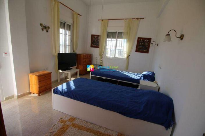 Image No.43-3 Bed Villa for sale