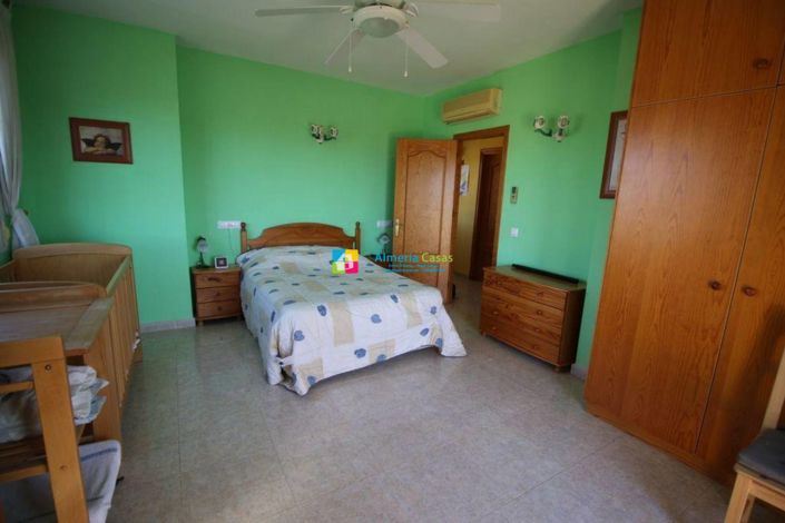 Image No.44-3 Bed Villa for sale