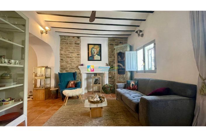 Image No.20-4 Bed Country House for sale