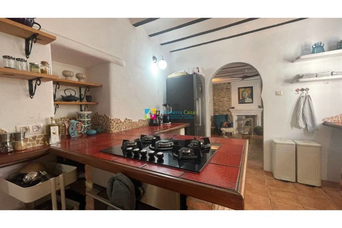 Image No.24-4 Bed Country House for sale