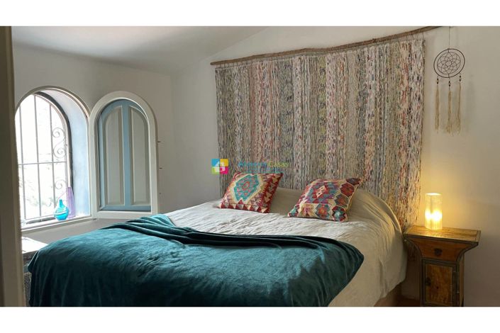 Image No.30-4 Bed Country House for sale